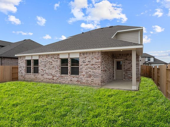 5th image of 2445 E Heritage Dr