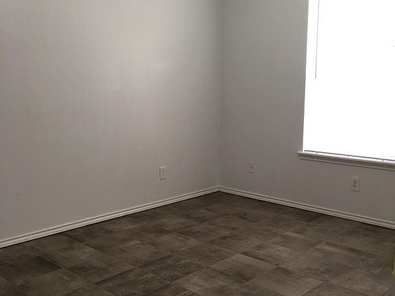 5th image of 9209 N 32nd St