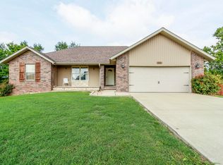 1905 S Redbird Ct, Ozark, MO 65721