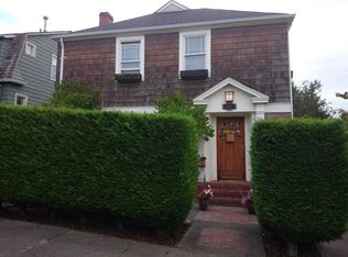 2036 32nd Ave S, Seattle, WA 98144