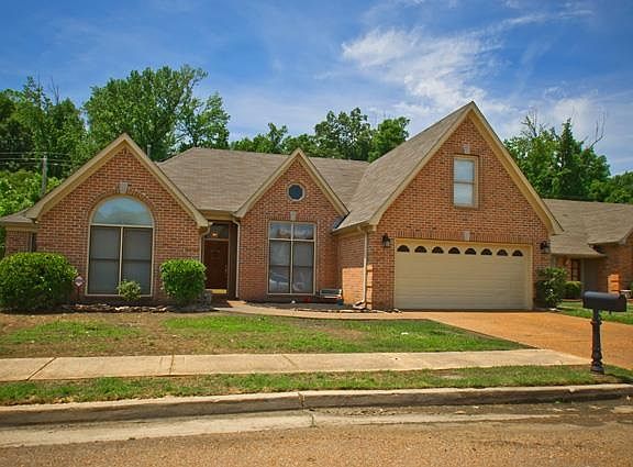 2nd image of 1525 Farkleberry Dr