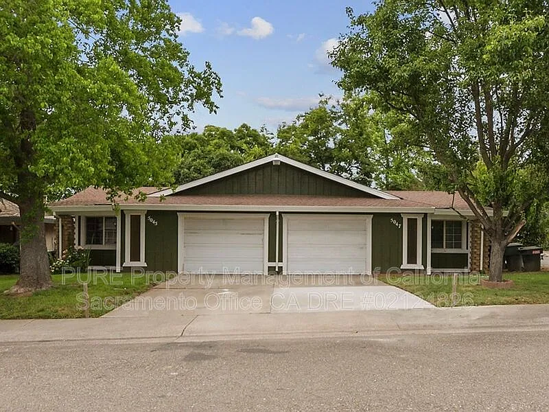5047 Sparrow Ct photo 1