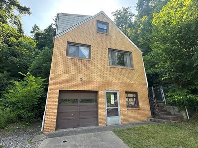 998 Chartiers Ave, Carnegie, PA, 15106