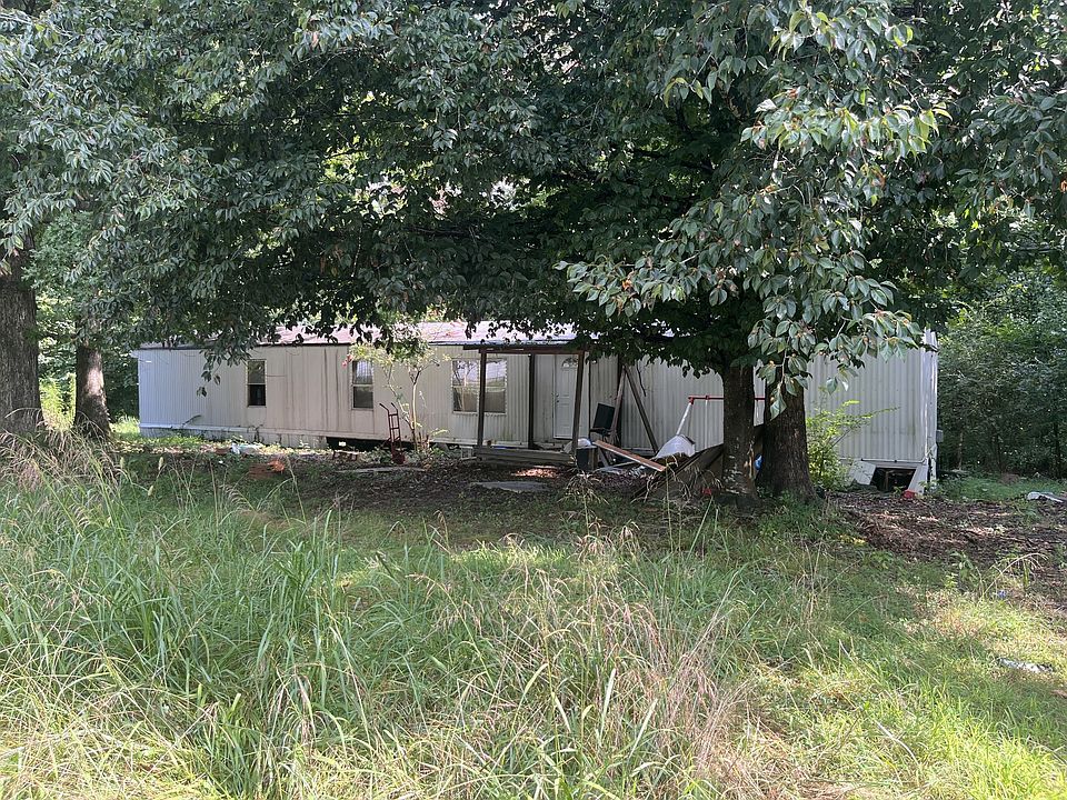 2nd image of 1059 Carlton Rd