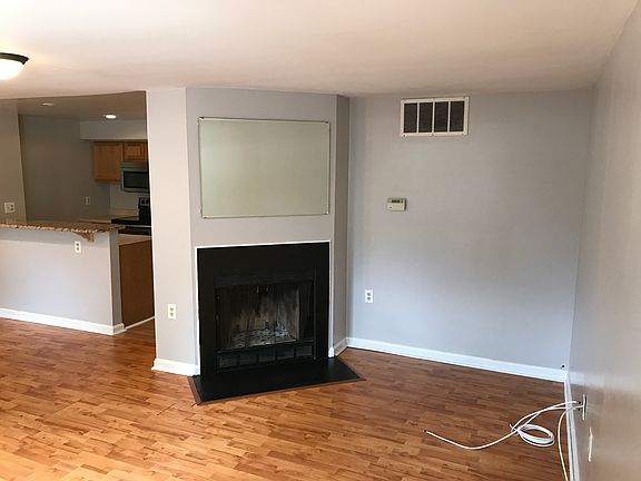 5th image of 4410 Pembrook Village Dr #119