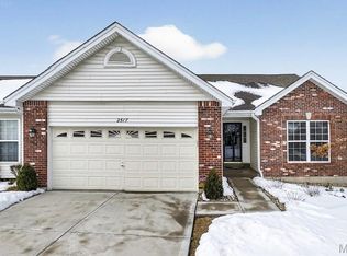 2517 Newpoint Dr, Wildwood, MO