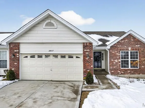 2517 Newpoint Dr, Wildwood, MO 63011