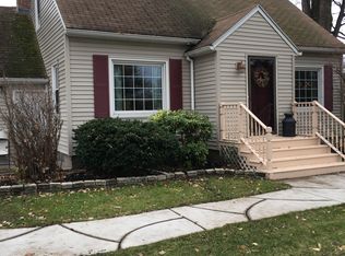 3988 Baisch Dr, North Tonawanda, NY 14120