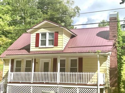 19 Albemarle St E, Big Stone Gap, VA, 24219