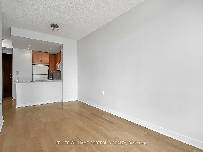 85 Bloor St E #1204 — Photo 10