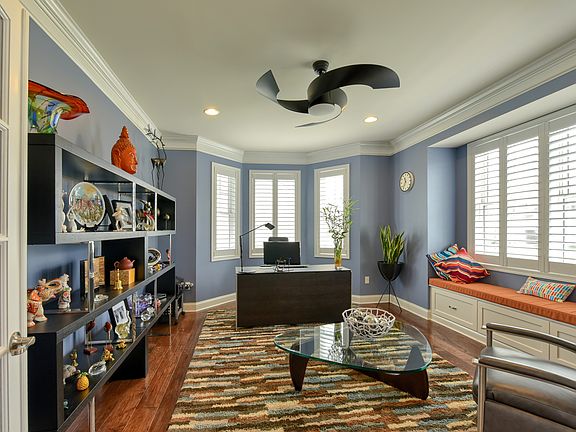 3rd image of 135 Tuscany Dr