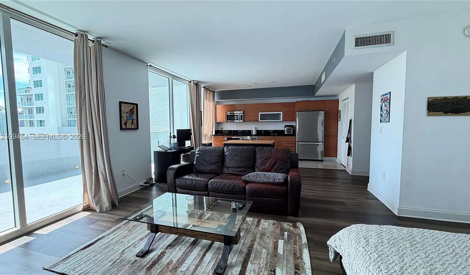 Vizcayne North Condo — Photo 4