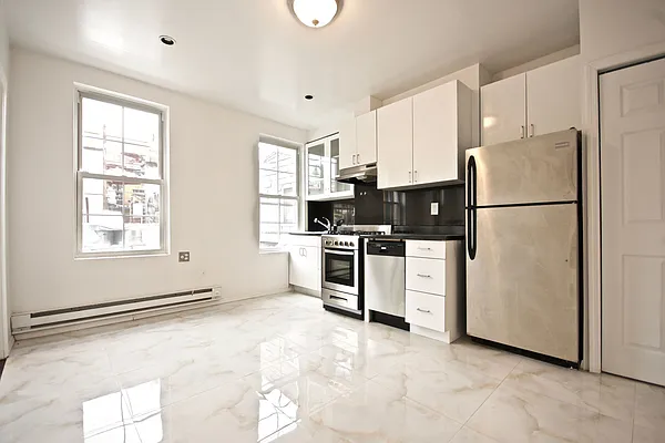 Rented by Nest Seekers International | media 11