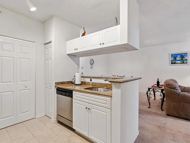 2202 Tuscany Way — Photo 6
