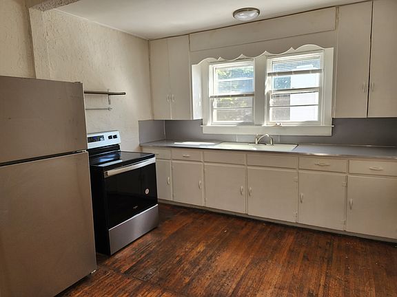 4th image of 527 W End Ave #A