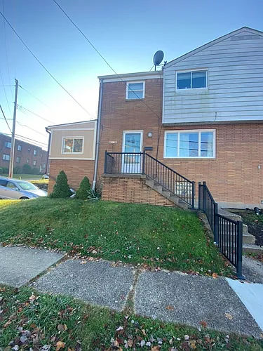 57 Seneca Dr Photo 1