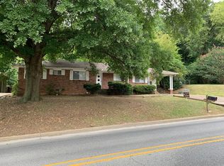 912 W Clinton Dr, Fayetteville, AR 72701