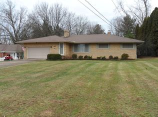 2400 Chestnut Rd, Seven Hills, OH 44131