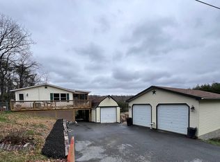 1253 Apple Orchard Cir, Berkeley Springs, WV 25411