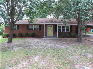 1st image of 208 Evelyn Dr