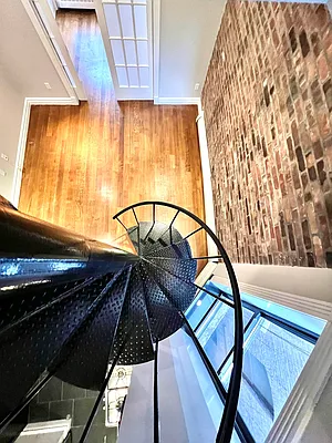 Rented by Compass | media 13