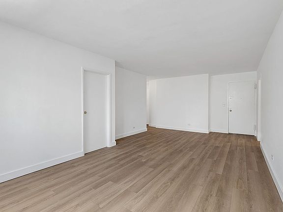 4th image of 1725 York Ave APT 17G