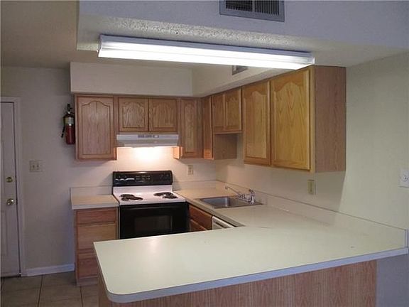 4th image of 3900 Hessmer Ave APT 3
