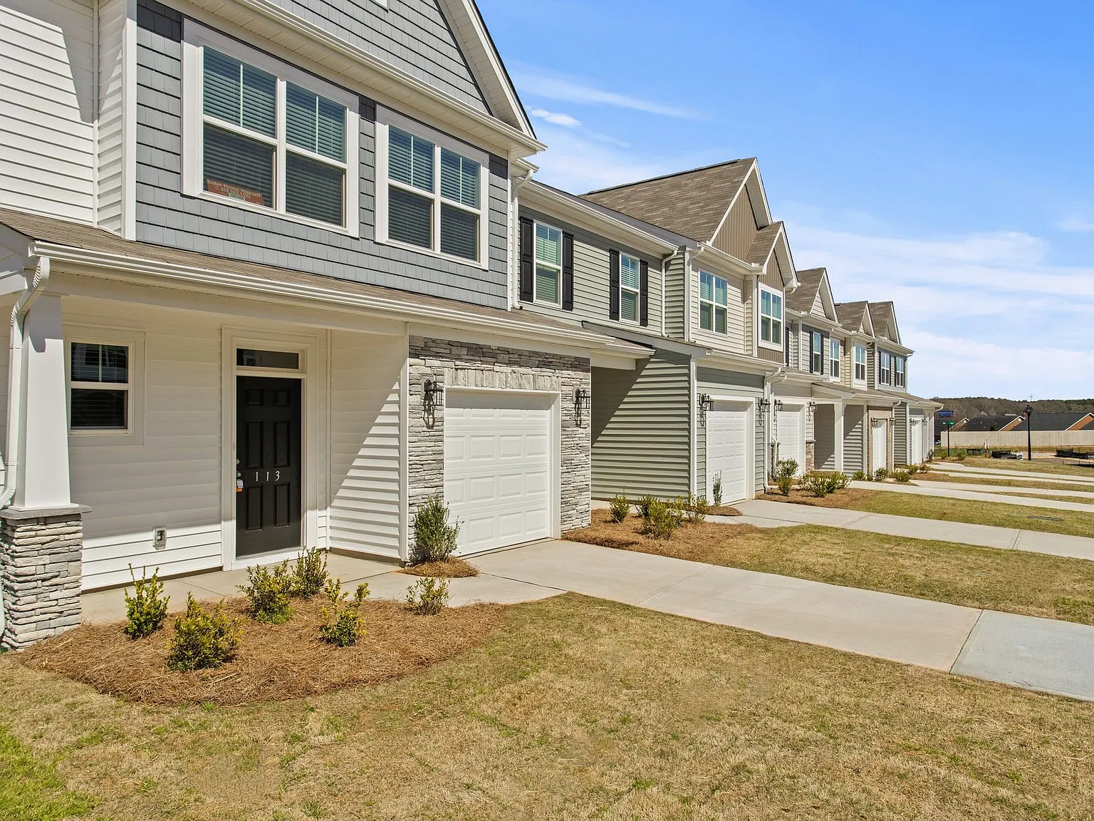 Coming Soon - Beautiful 3 bedroom 2.5 bath Home in Powdersville! — Photo 4