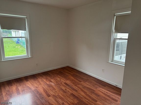 3rd image of 116 Berkeley Ave