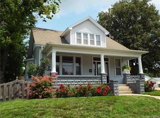 205 W Main St, Mascoutah, IL 62258