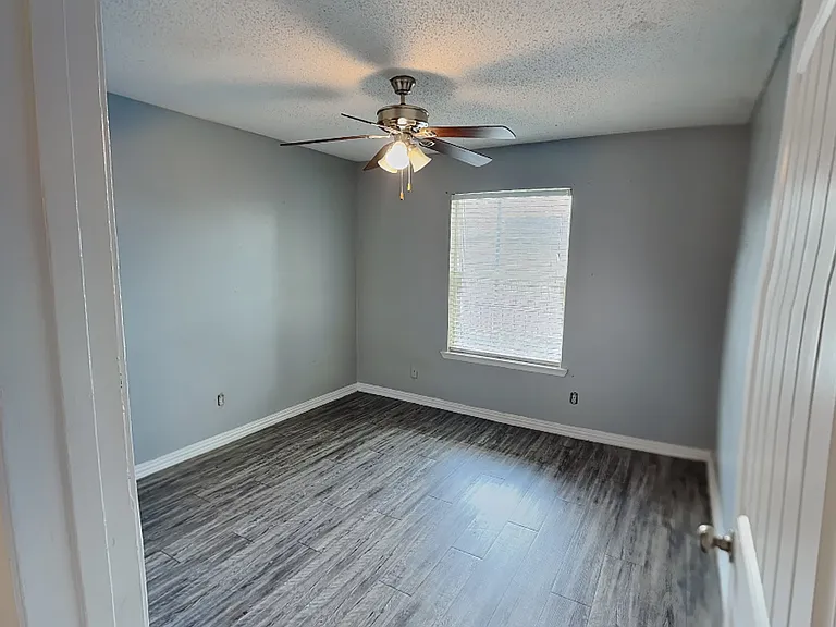 5601 Birchman Ave — Photo 9