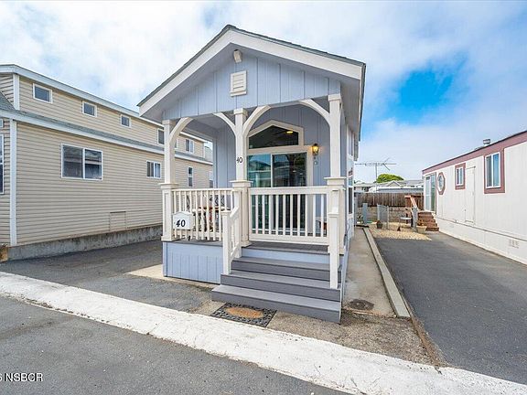 4th image of 1477 W Grand Ave #40