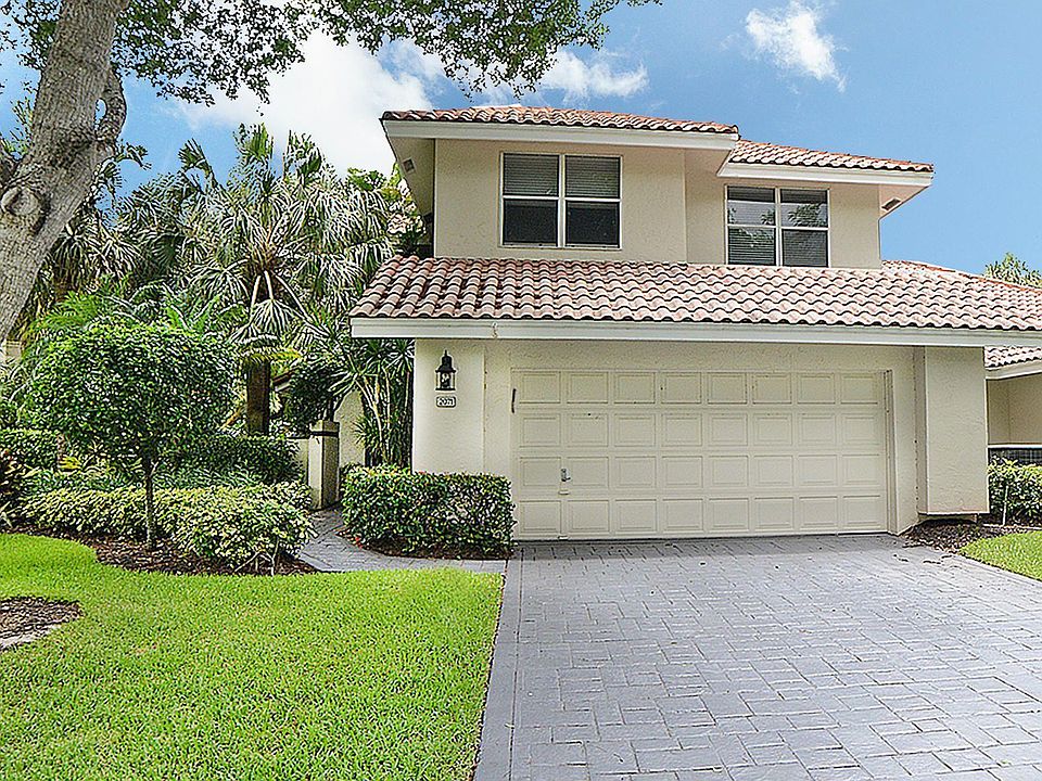 Home For Sale In Broken Sound Country Club