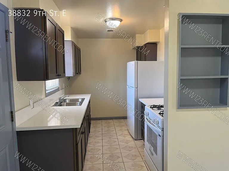 38832 9th St E — Photo 6