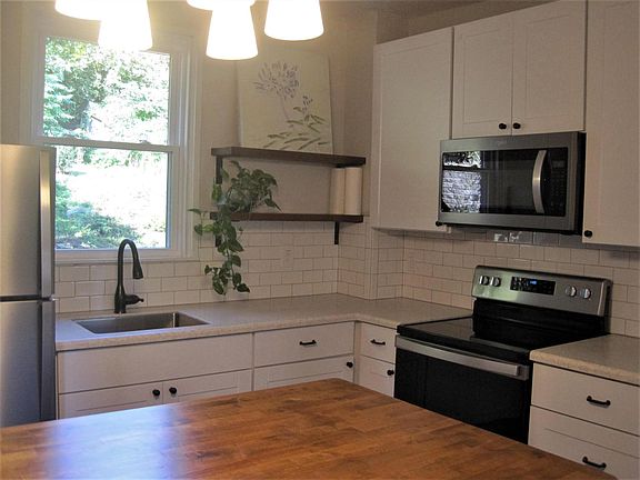 Tall cabinets for plenty of storage space