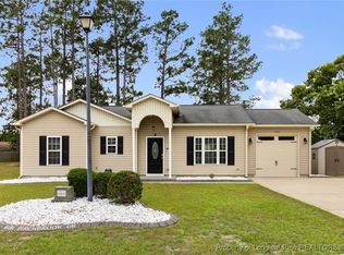 6191 Birchbrook Dr, Hope Mills, NC 28348