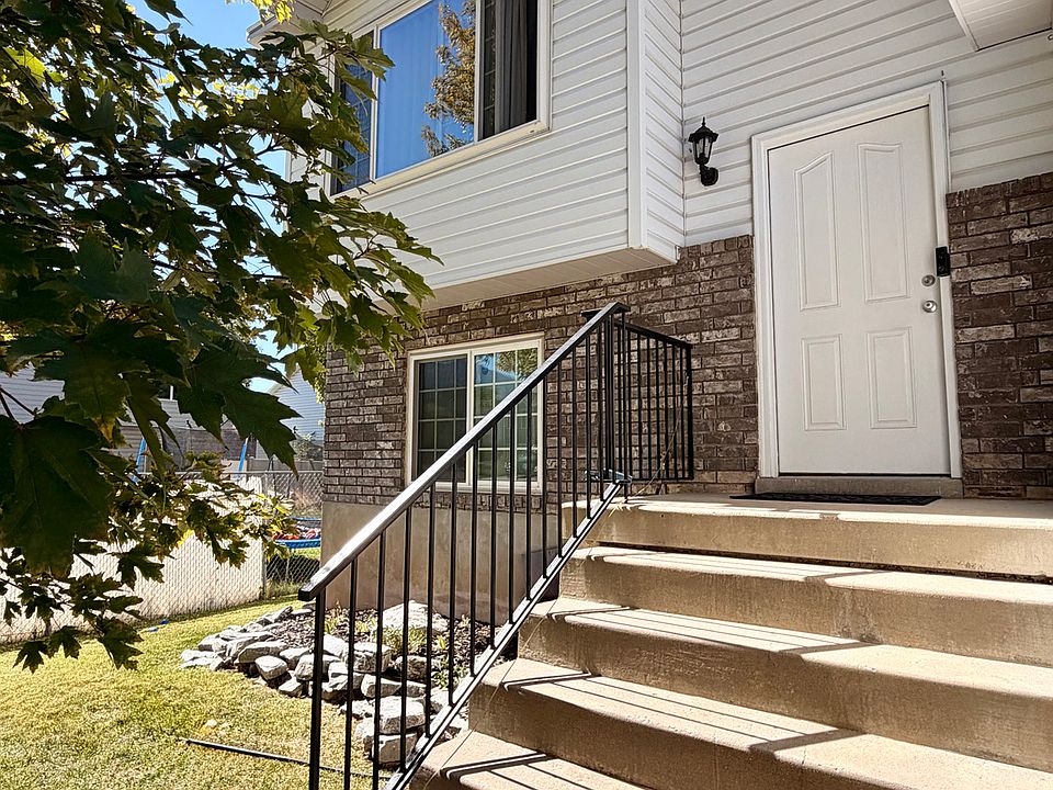 1st image of 591 N Orchard Ave