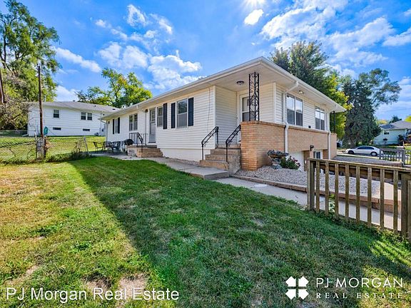 3rd image of 3801 N 50th St #11598361