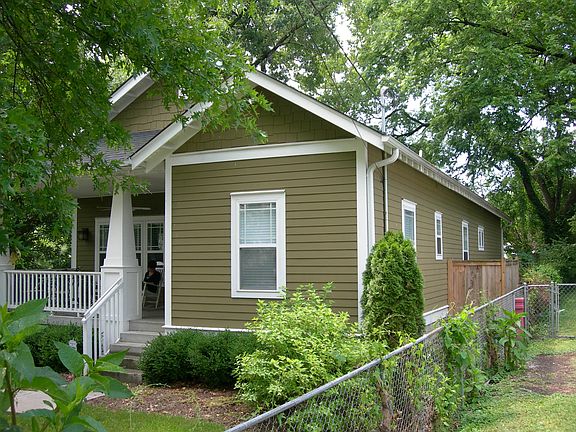 2nd image of 213 Elberta St