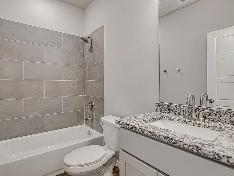 1649 E Terrell Ave — Photo 16