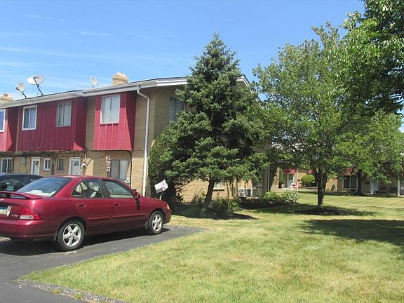 3rd image of 27801 Mills Ave #3B