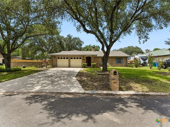 1640 Willow Ln, Seguin, TX 78155