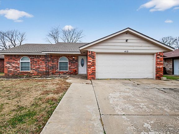 3rd image of 413 Nebraska Ct