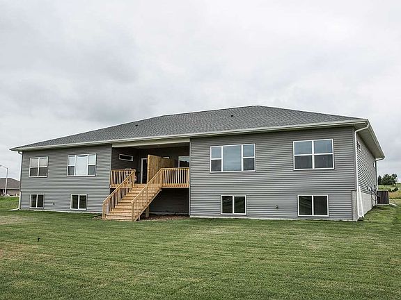 3rd image of 1420 Watson Way