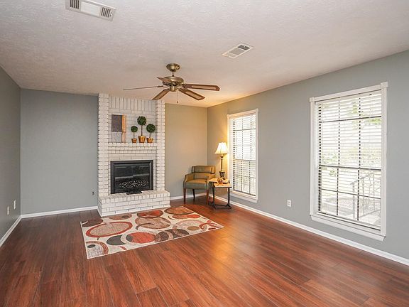 5th image of 15611 Windy Cove Dr