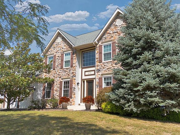 4th image of 4021 Killington Ct