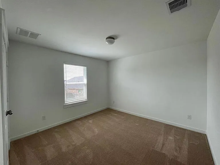 815 Summer Village Way — Photo 19