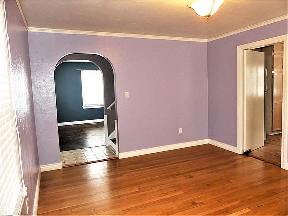 5th image of 705 Northwestern Ave