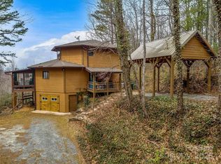 169 Viking Trl, Hendersonville, NC 28739