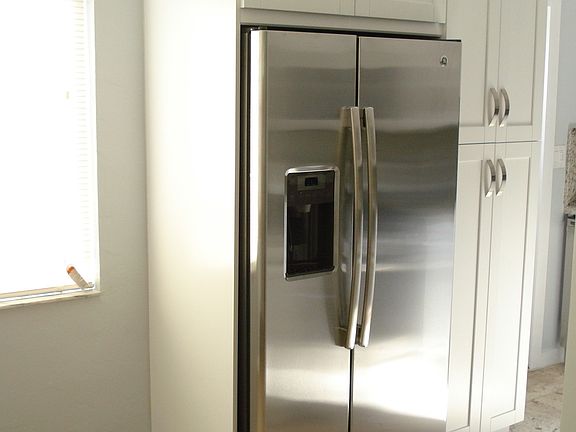 New Side/Side Refrigerator